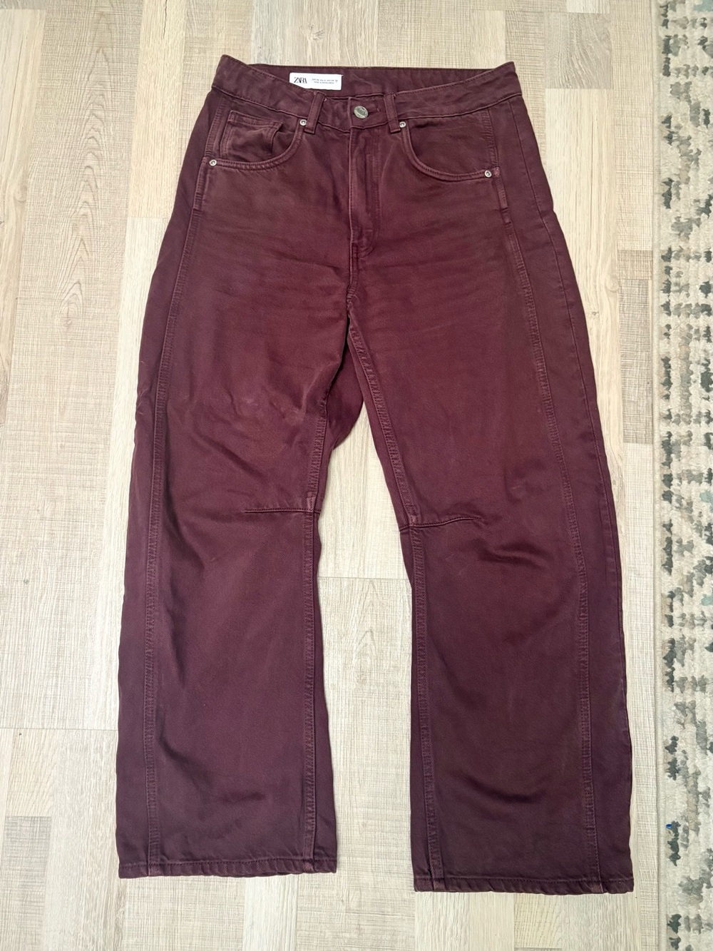 Zara Women’s Burgundy Barrel Jeans Size 2